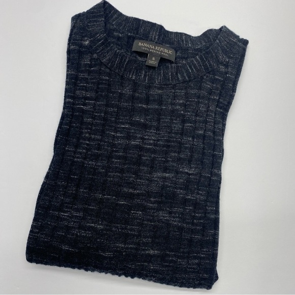 Banana Republic Women’s Charcoal Merino Wool Sweater SM Ribbed Crew neck - Picture 10 of 10